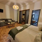 D'aqui E D'acola - 3* Pardieiros (Arganil)