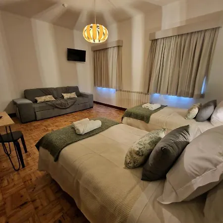 D'aqui E D'acola - 3* Pardieiros (Arganil)