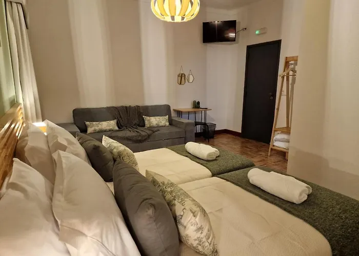 D'aqui E D'acola - 住宿加早餐酒店 Pardieiros (Arganil)