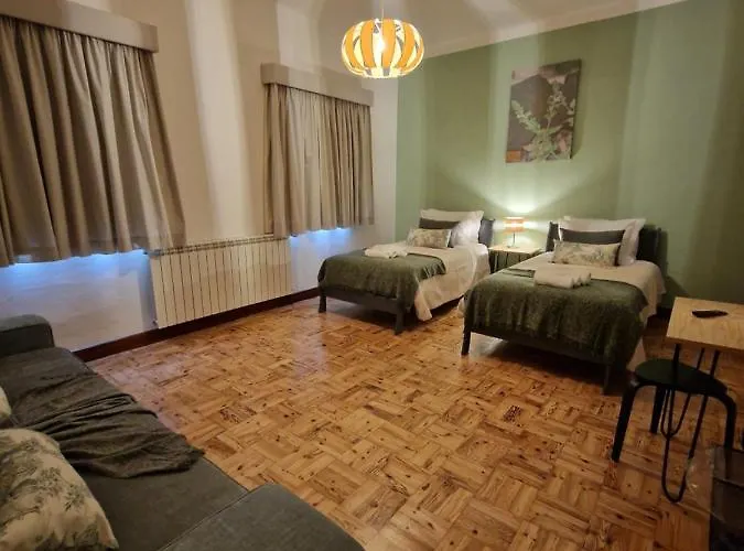 D'aqui E D'acola - Pardieiros (Arganil)