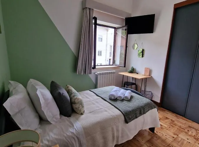 住宿加早餐酒店 D'aqui E D'acola -